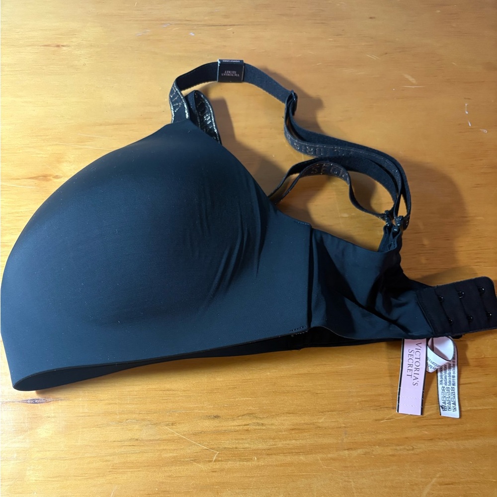 Victoria's Secret Black T-Shirt Bra with Seamless Cups